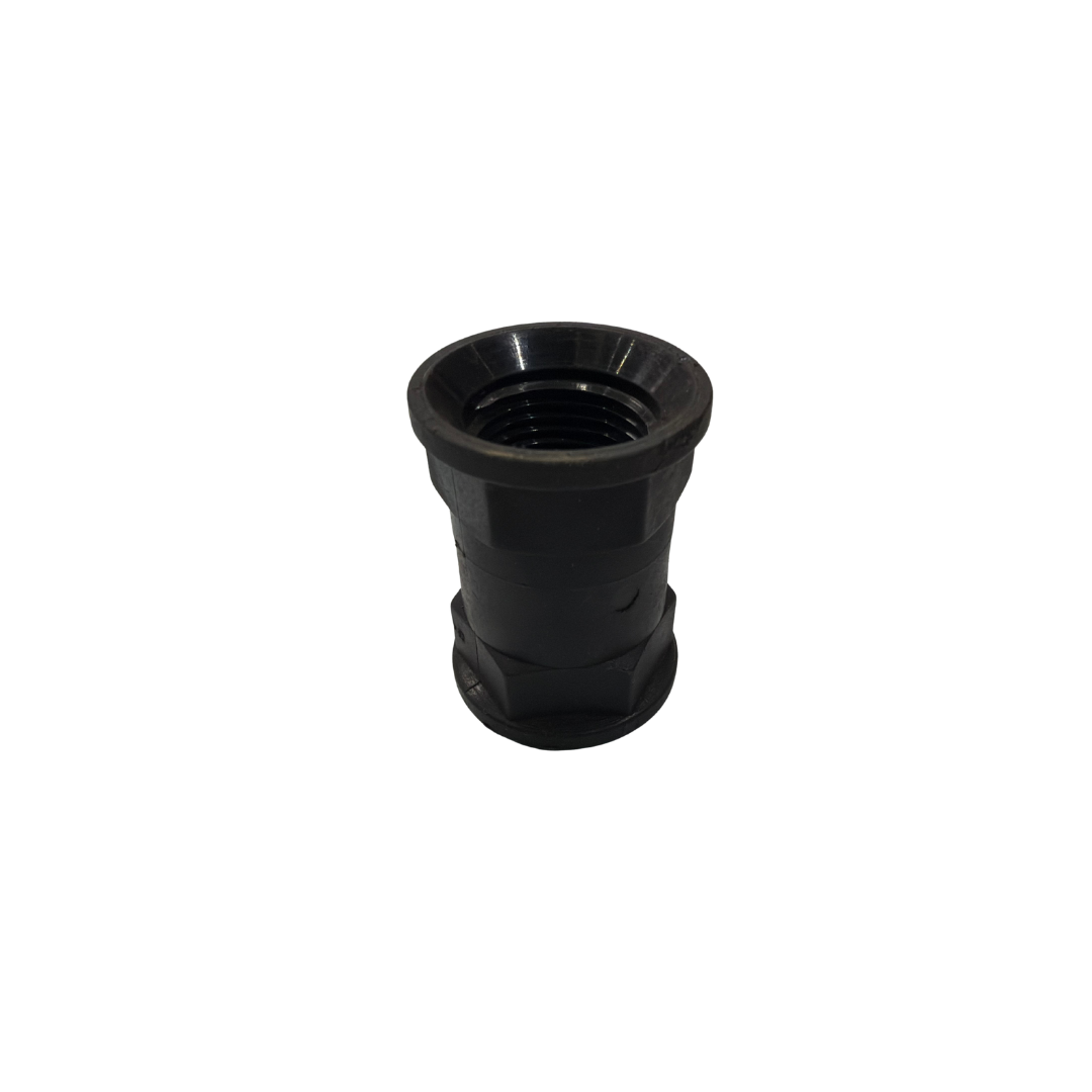 SOCKET-1/2BSP X 1/2 THREADED